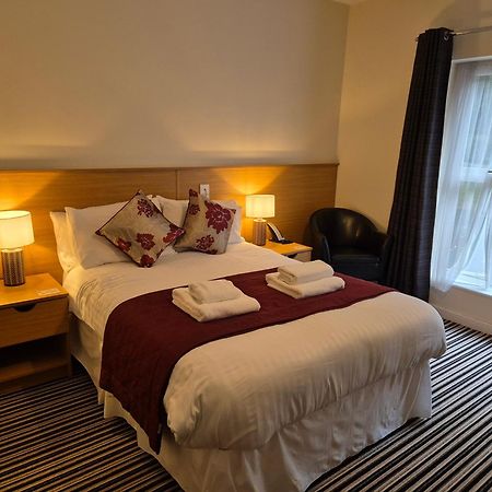 The Hedges Hotel Stranocum Esterno foto