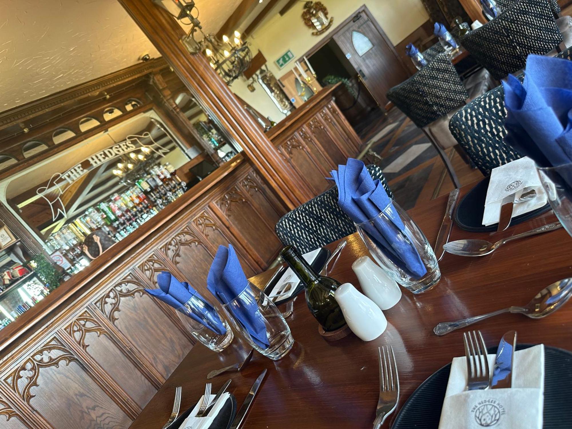 The Hedges Hotel Stranocum Esterno foto