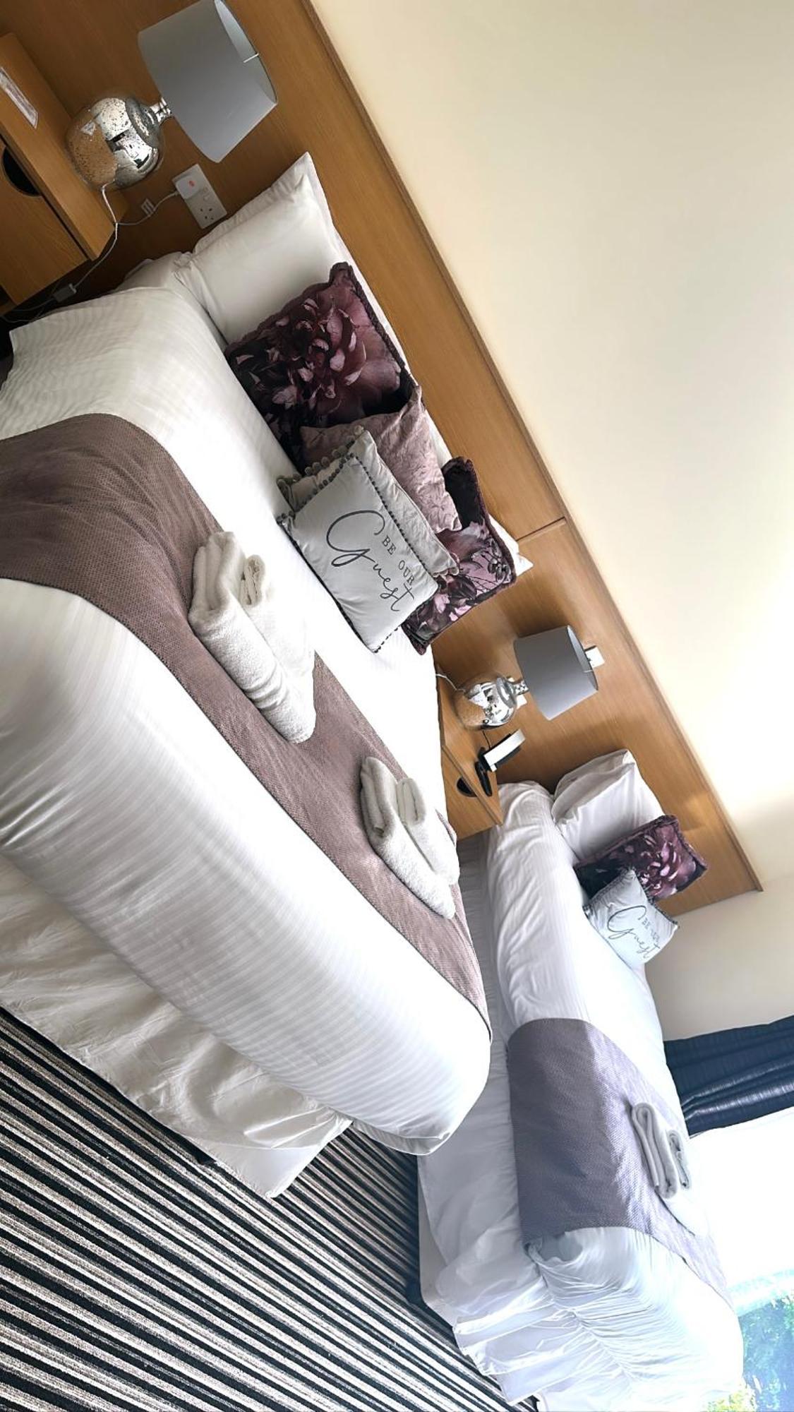 The Hedges Hotel Stranocum Esterno foto