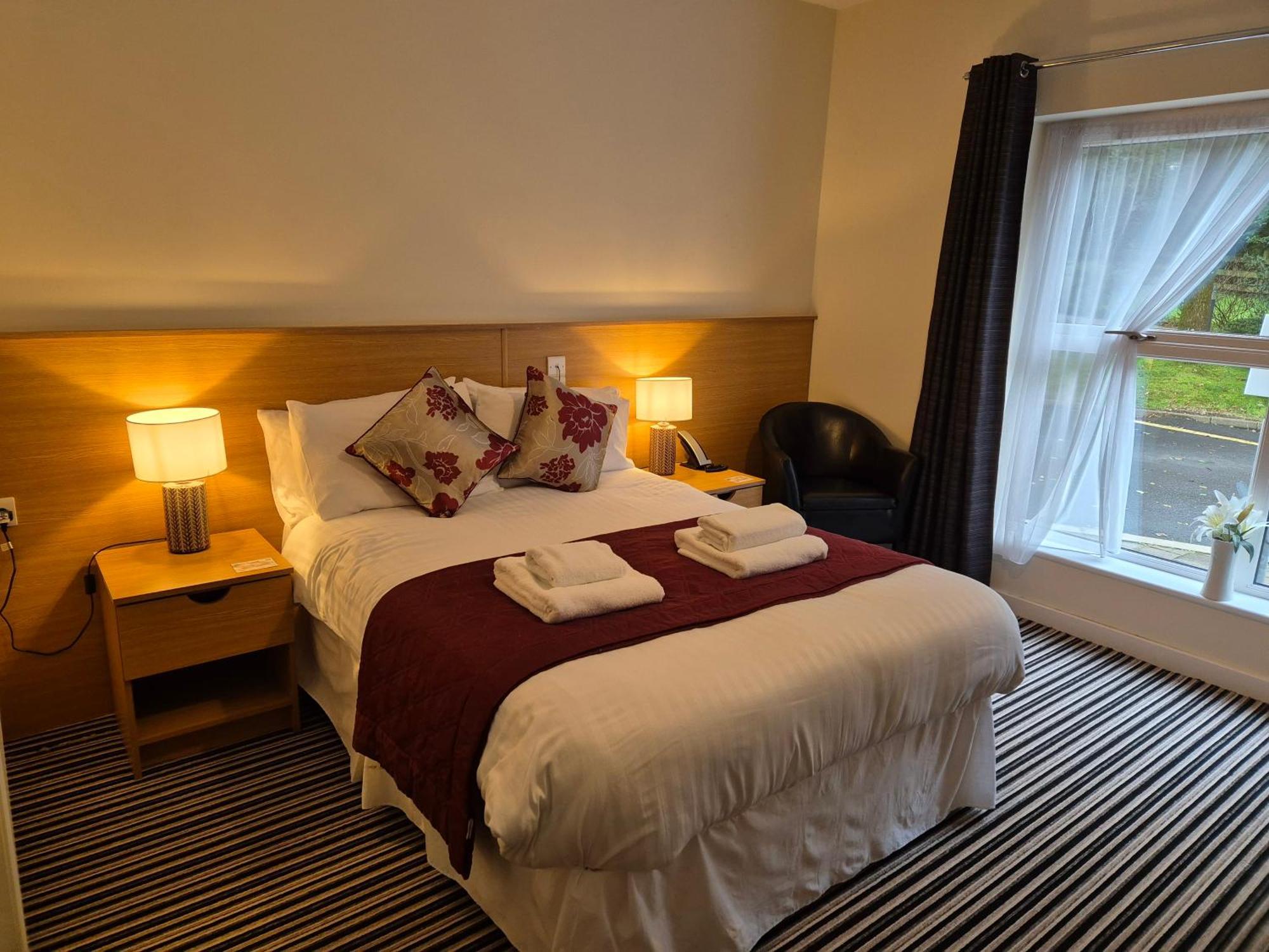 The Hedges Hotel Stranocum Esterno foto